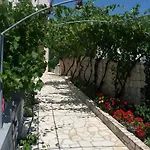 Sindi דירה לופאר